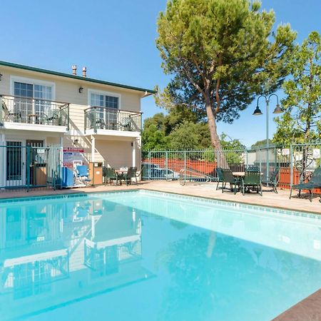 Best Western Cedar Inn & Suites Angels Camp Eksteriør billede
