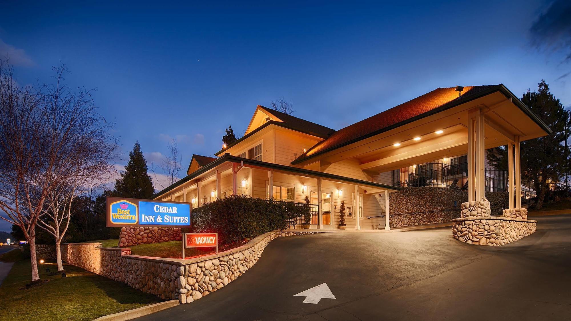 Best Western Cedar Inn & Suites Angels Camp Eksteriør billede